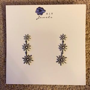 Alv jewels dangly earrings